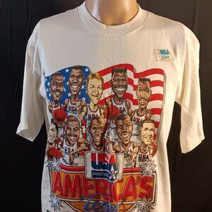 RARE SALEM VINTAGE 1992 DREAM TEAM BASKETBALL T-SHIRT - MED - WHITE